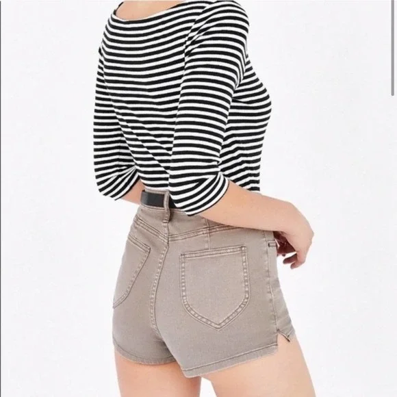 Urban Outfitters BDG Katie Super High Rise Shorts - Picture 3 of 7